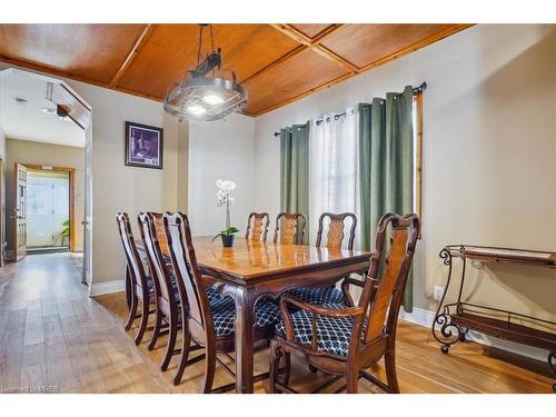 6311 Barker Street, Niagara Falls, ON - Indoor Photo Showing Dining Room