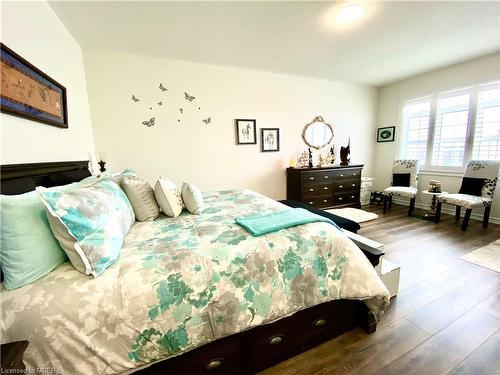 230 Roy Drive, Stayner, ON - Indoor Photo Showing Bedroom