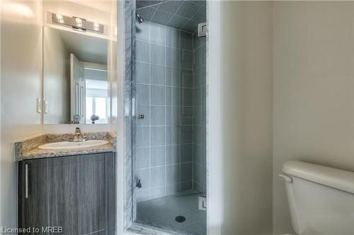 30-04-2420 Baronwood Drive Drive, Oakville, ON - Indoor Photo Showing Bathroom