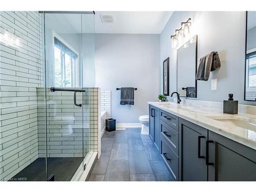 197 Pleasant Avenue N, Fort Erie, ON - Indoor Photo Showing Bathroom