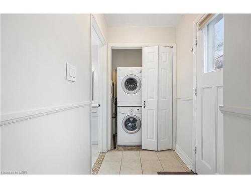 6 Ben Lomond Place, Hamilton, ON - Indoor Photo Showing Laundry Room