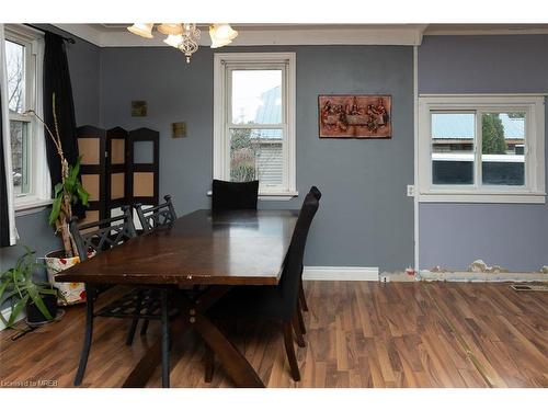 670 Knox Avenue, Hamilton, ON - Indoor Photo Showing Dining Room