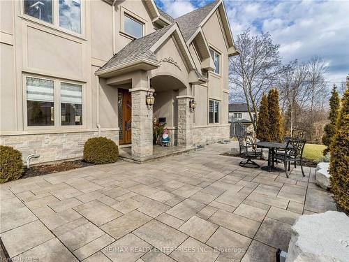 2411 Thorn Lodge Drive, Mississauga, ON - Outdoor