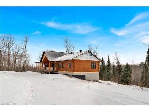 554A Old Diamond Lake Road, Bancroft, ON - Outdoor