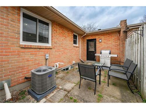 92 Stoney Brook Crescent, St. Catharines, ON - Outdoor With Deck Patio Veranda With Exterior