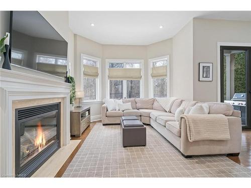 9 Lookout Court, Georgetown, ON - Indoor Photo Showing Living Room With Fireplace