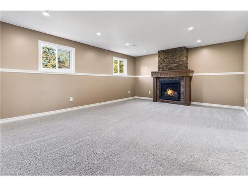 880 Parkdale Avenue, Fort Erie, ON - Indoor With Fireplace