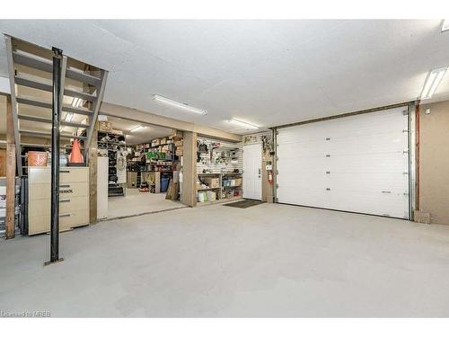 8486 Side Road 10 Side Road, Guelph/Eramosa, ON - Indoor Photo Showing Garage