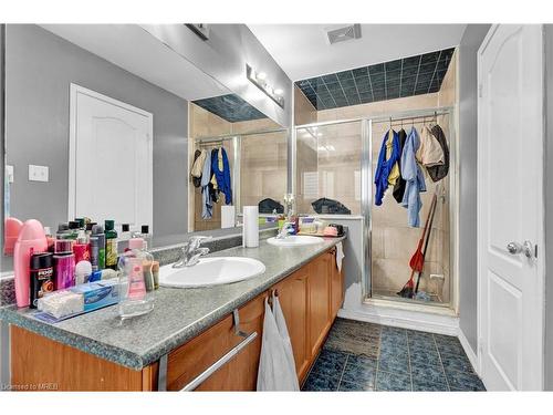 12 Aldwinckle Heights, Toronto, ON - Indoor Photo Showing Bathroom