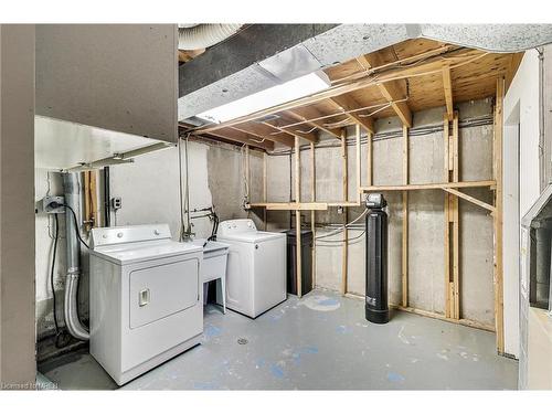 22 Lucerne Drive, Kitchener, ON - Indoor Photo Showing Laundry Room