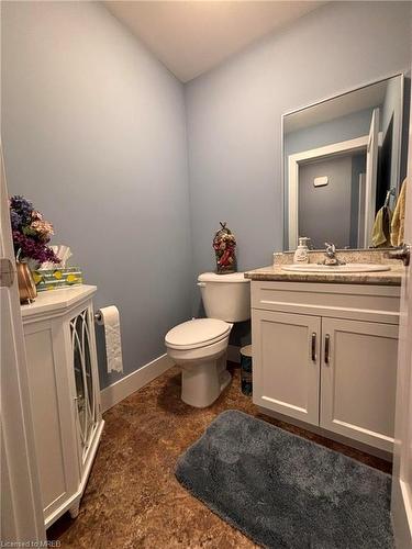 17-2380 9Th Avenue E, Owen Sound, ON - Indoor Photo Showing Bathroom