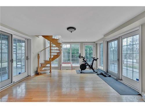 551 Cochise Crescent, Mississauga, ON - Indoor Photo Showing Gym Room
