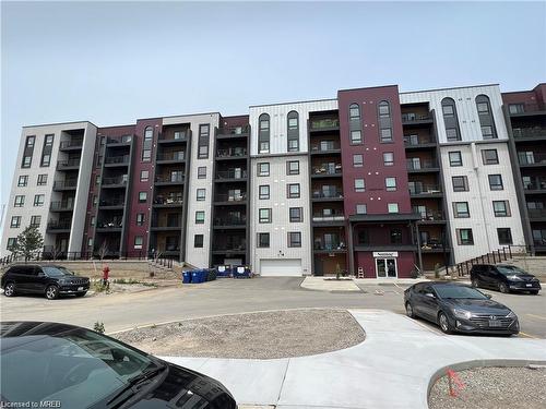510-4 Spice Way, Barrie, ON - Outdoor With Balcony With Facade