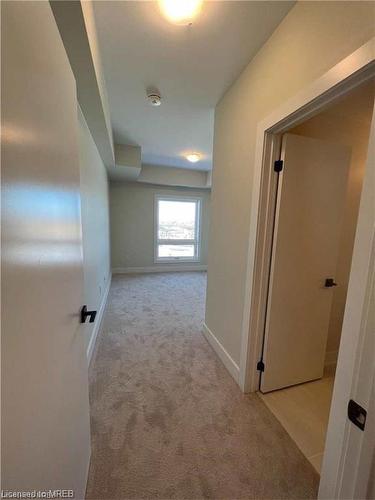 510-4 Spice Way, Barrie, ON - Indoor Photo Showing Other Room