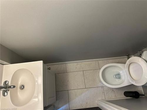 159 Greeningdon Drive, Hamilton, ON - Indoor Photo Showing Bathroom