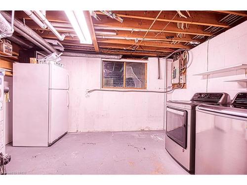 159 Greeningdon Drive, Hamilton, ON - Indoor Photo Showing Laundry Room