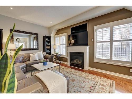 3509 Stonecutter Crescent, Mississauga, ON - Indoor Photo Showing Living Room With Fireplace