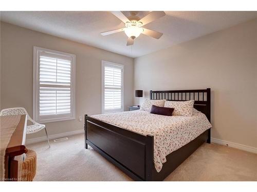 3509 Stonecutter Crescent, Mississauga, ON - Indoor Photo Showing Bedroom