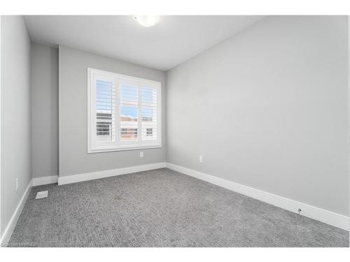 86-60 Arkell Road, Guelph, ON - Indoor Photo Showing Other Room
