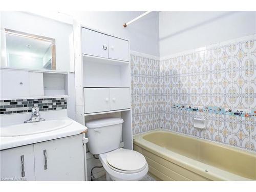 264-100 Brownleigh Avenue, Welland, ON - Indoor Photo Showing Bathroom