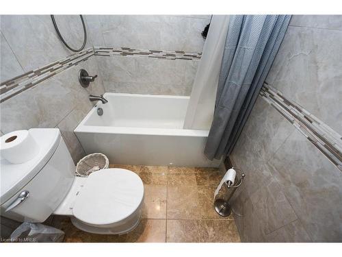 6427 Old Church Road, Caledon, ON - Indoor Photo Showing Bathroom