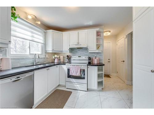 2830 Andorra Circle, Mississauga, ON - Indoor Photo Showing Kitchen With Double Sink
