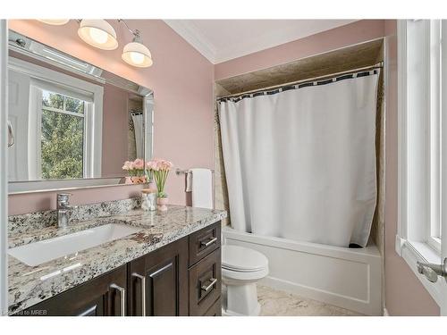 17 Oak Ridge Drive, Glen Williams, ON - Indoor Photo Showing Bathroom