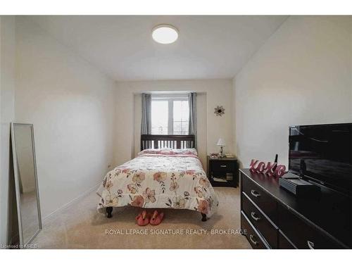 54 Palleschi Drive, Brampton, ON - Indoor Photo Showing Bedroom