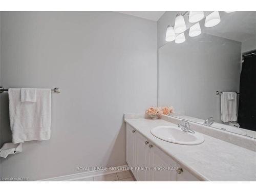 54 Palleschi Drive, Brampton, ON - Indoor Photo Showing Bathroom
