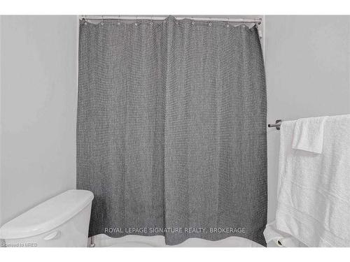 54 Palleschi Drive, Brampton, ON - Indoor Photo Showing Bathroom