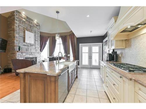2258 Providence Road, Oakville, ON - Indoor Photo Showing Kitchen With Upgraded Kitchen