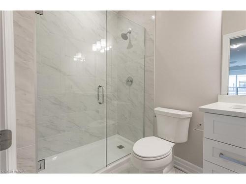 910-460 Callaway Road, London, ON - Indoor Photo Showing Bathroom