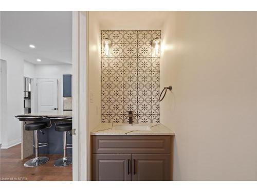 126 Walter Street, Kitchener, ON - Indoor Photo Showing Kitchen With Upgraded Kitchen