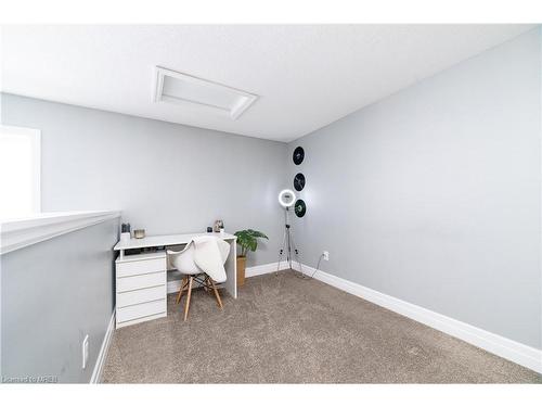 172 Hollybrook Trail, Kitchener, ON - Indoor Photo Showing Other Room