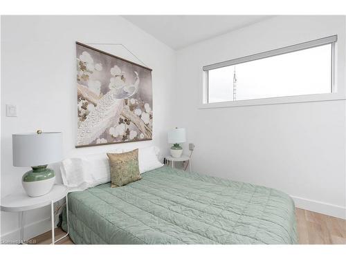 7842 County Road 169, Ramara, ON - Indoor Photo Showing Bedroom