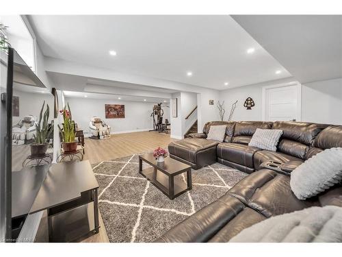 131 Ronnies Way, Mount Forest, ON - Indoor Photo Showing Living Room