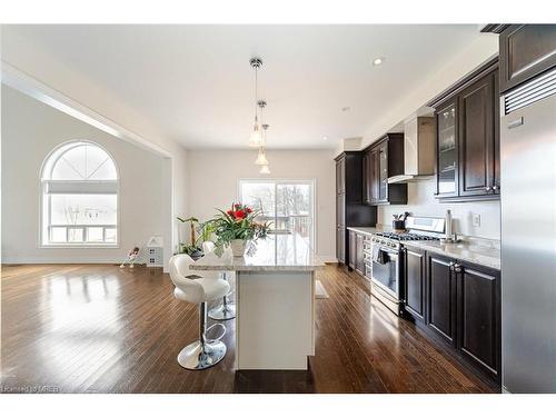 164 Morden Drive, Shelbourne, ON - Indoor Photo Showing Kitchen With Upgraded Kitchen