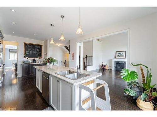 164 Morden Drive, Shelbourne, ON - Indoor Photo Showing Kitchen With Double Sink With Upgraded Kitchen