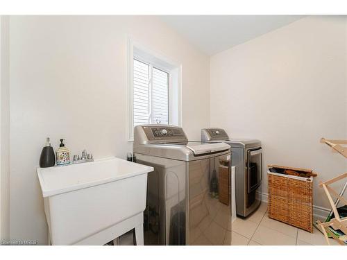 164 Morden Drive, Shelbourne, ON - Indoor Photo Showing Laundry Room