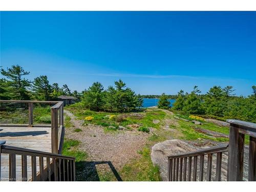65 B321 Pt. Frying Pan Island, Parry Sound, ON - Outdoor