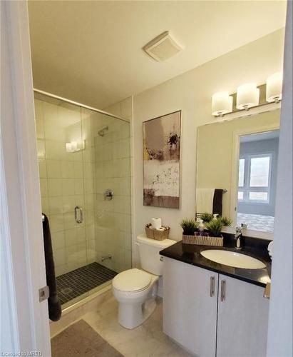 84-51 Sparrow Avenue, Cambridge, ON - Indoor Photo Showing Bathroom