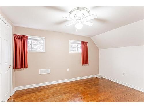 51 Fourth Street, Welland, ON - Indoor Photo Showing Other Room