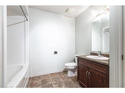 3 Lawrence Avenue, St. Thomas, ON - Indoor Photo Showing Bathroom