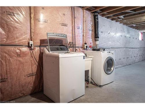 3 Lawrence Avenue, St. Thomas, ON - Indoor Photo Showing Laundry Room