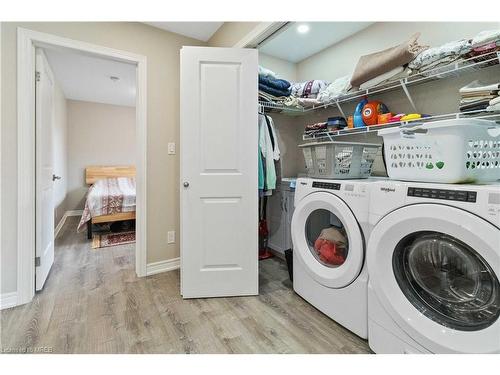 2026 Cavendish Drive, Burlington, ON - Indoor Photo Showing Laundry Room