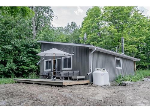 2221 County 620 Road, Apsley, ON - Outdoor