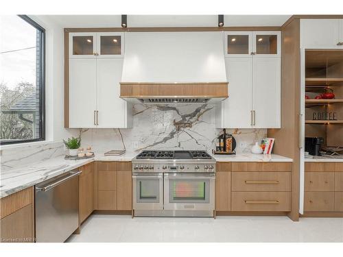 21 Tyre Avenue, Toronto, ON - Indoor Photo Showing Kitchen