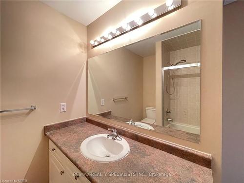 3207 Stornoway Circle, Oakville, ON - Indoor Photo Showing Bathroom