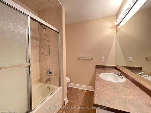 3207 Stornoway Circle, Oakville, ON - Indoor Photo Showing Bathroom