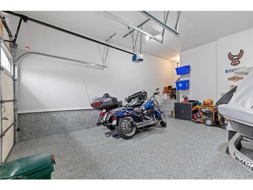 80 Tesla Crescent, Holland Landing, ON - Indoor Photo Showing Garage